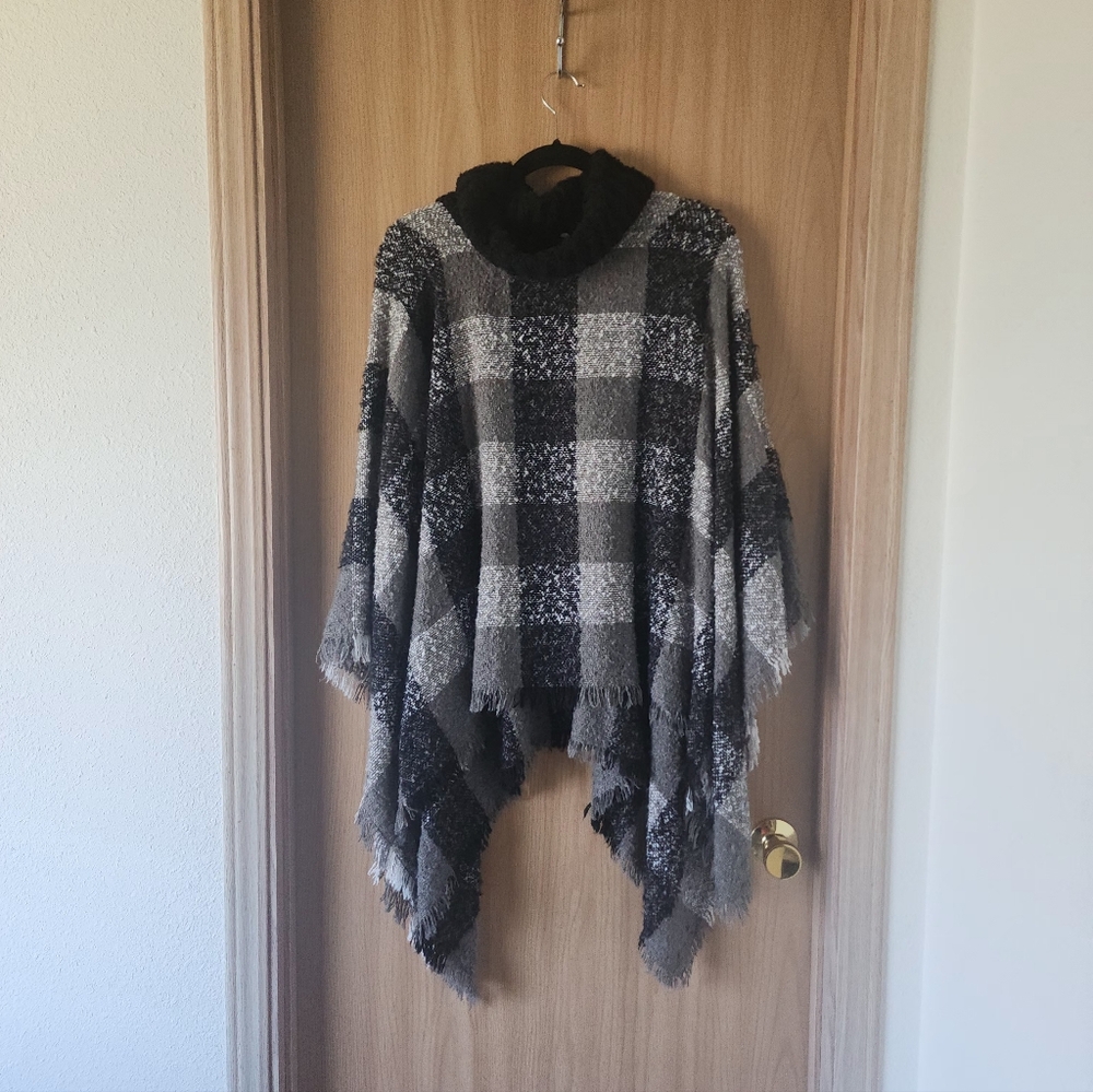 Jody Black Faux Fur Poncho